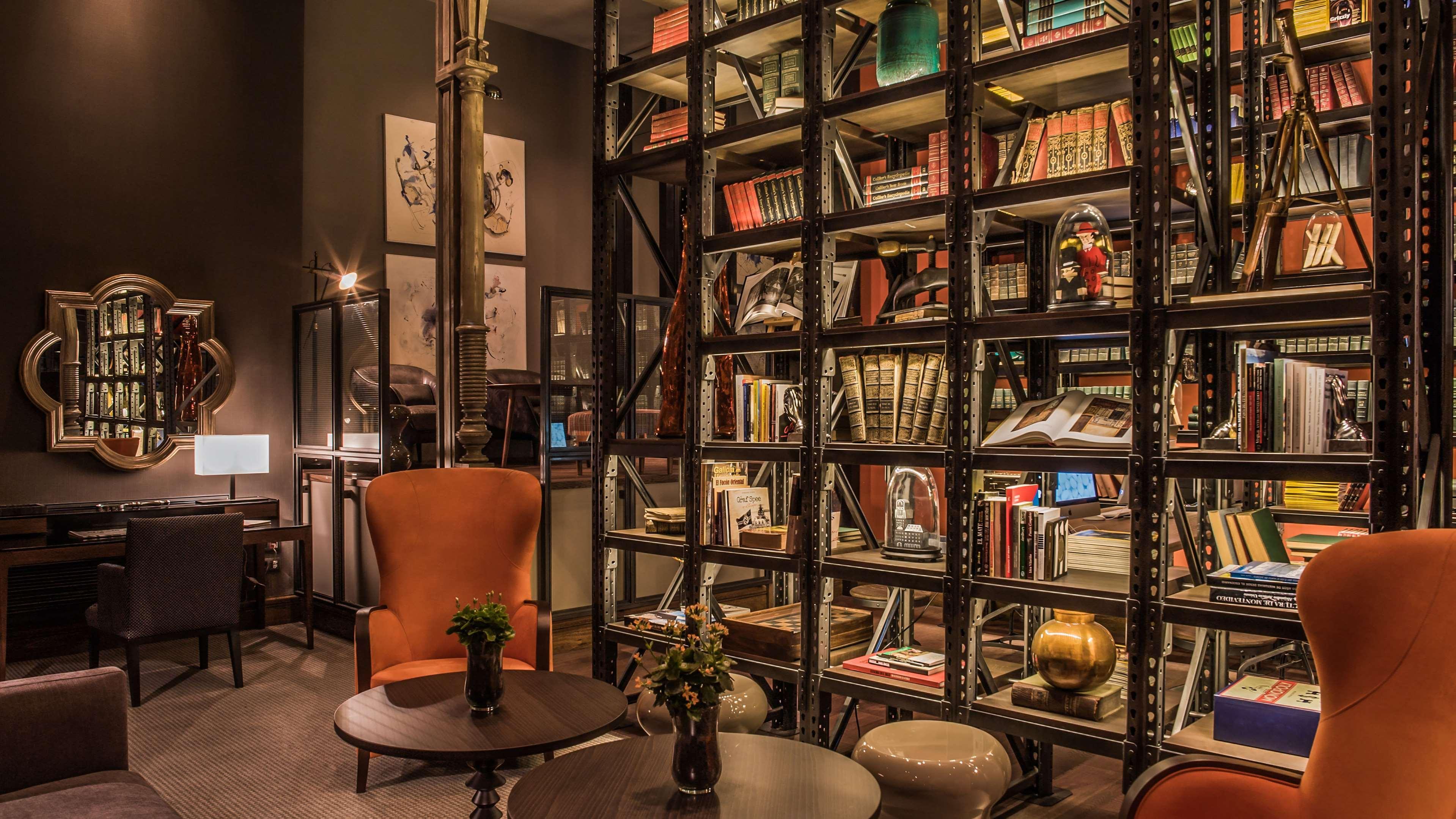 蒙特维迪奥凯悦中心酒店 蒙得维的亚 外观 照片 Library at the Mandarin Oriental, Munich