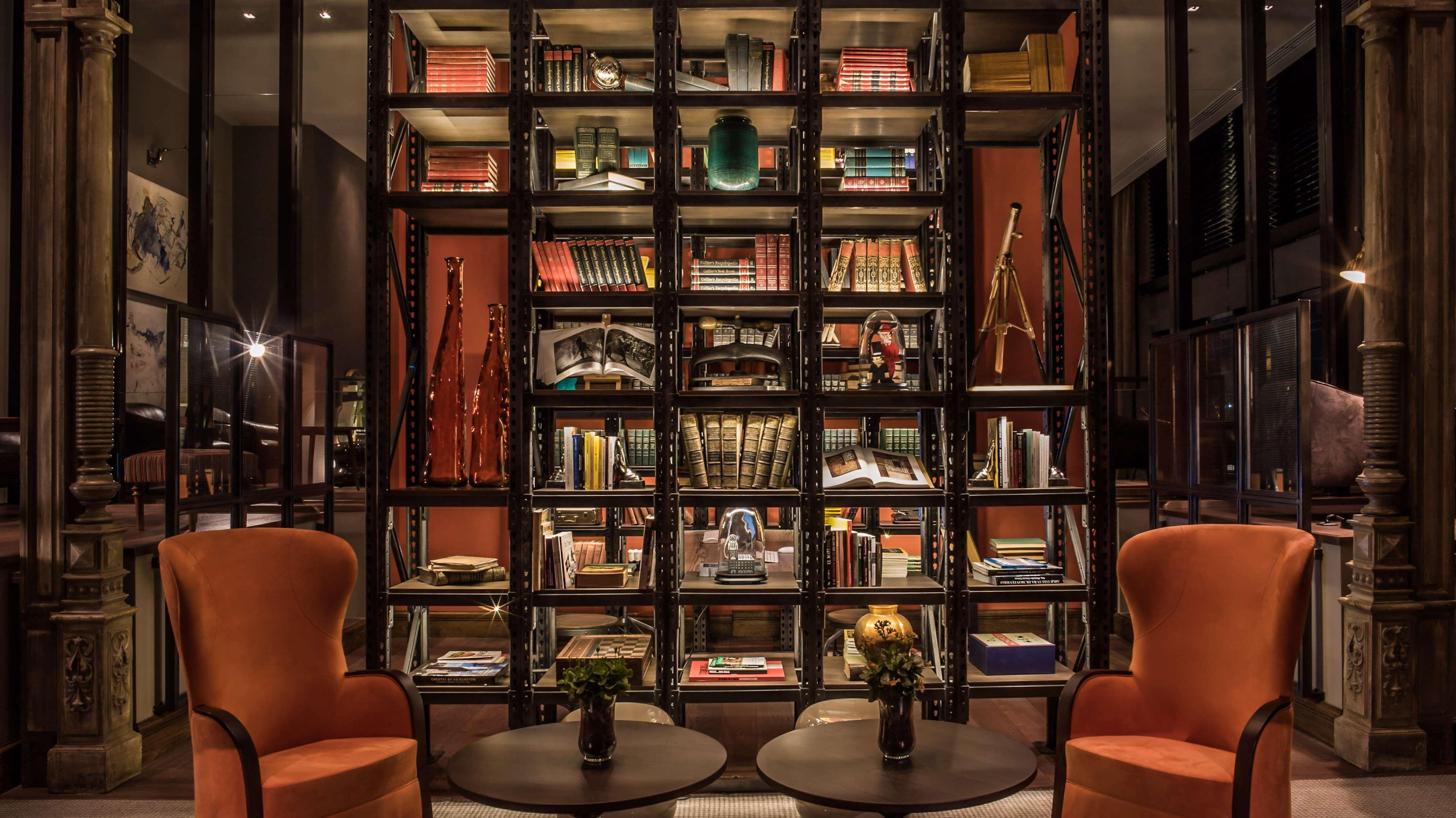 蒙特维迪奥凯悦中心酒店 蒙得维的亚 外观 照片 Library at The Hari