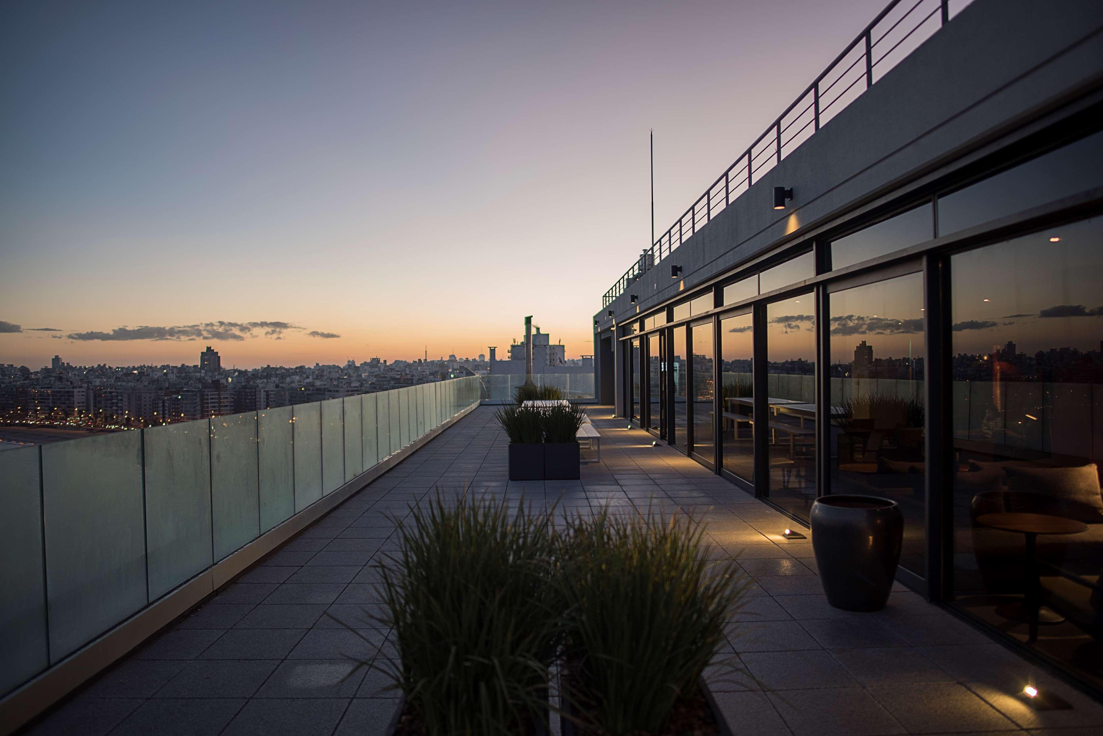 蒙特维迪奥凯悦中心酒店 蒙得维的亚 外观 照片 The rooftop terrace