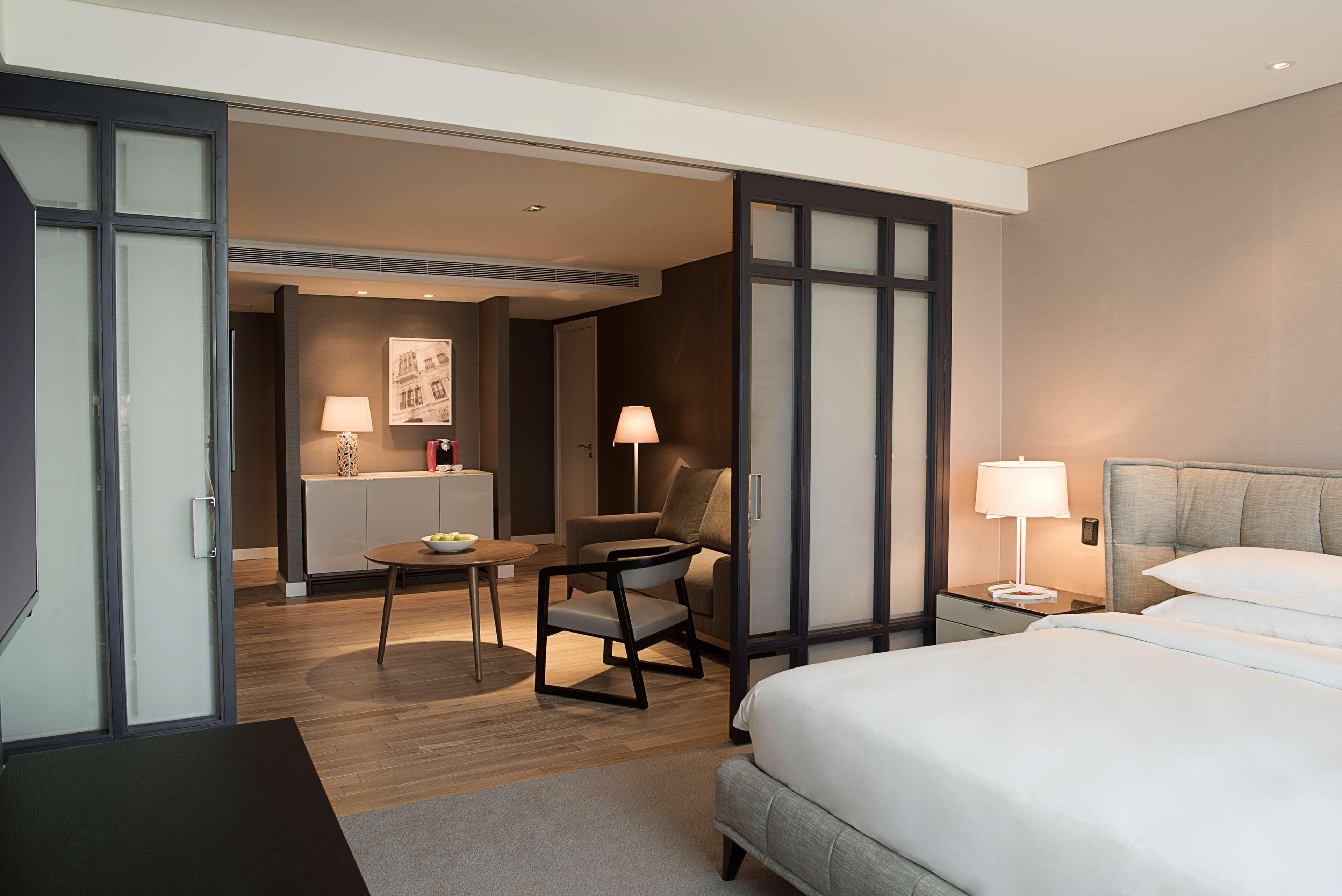 蒙特维迪奥凯悦中心酒店 蒙得维的亚 外观 照片 A suite at the hotel